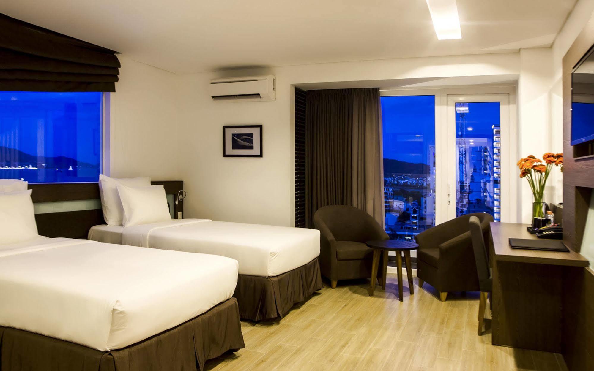 Aroma Nha Trang Boutique Hotel Extérieur photo