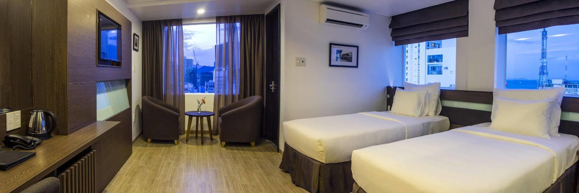 Aroma Nha Trang Boutique Hotel Extérieur photo